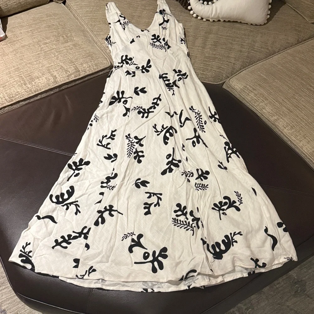 Paperheart White and Black Floral Maxi Dress - Picture 1 of 4